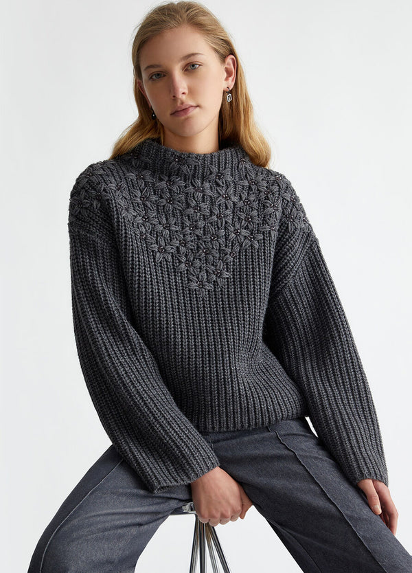 Wool sweater with embroidery